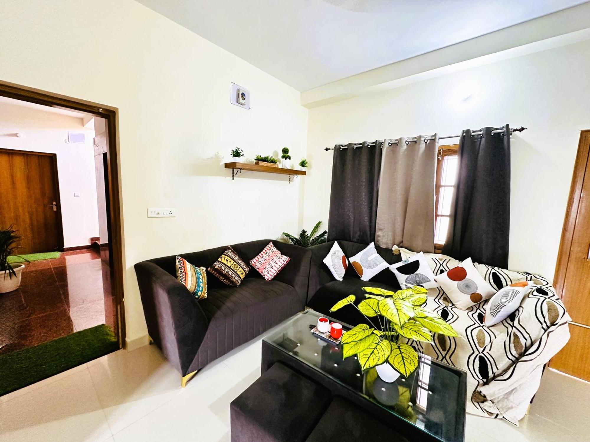 Zoomstay - 3Bhk Apartments Varanasi Exterior foto