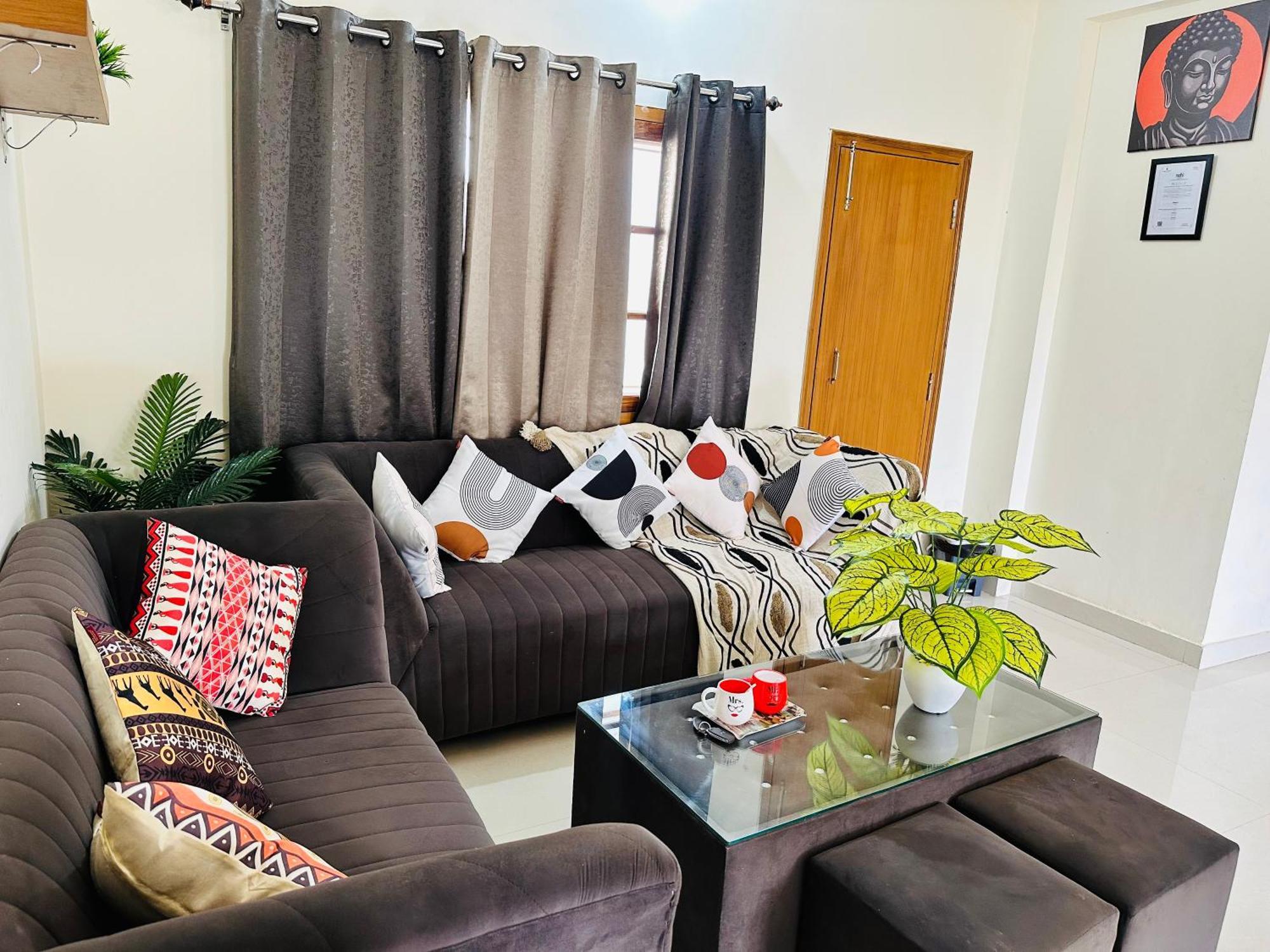 Zoomstay - 3Bhk Apartments Varanasi Exterior foto